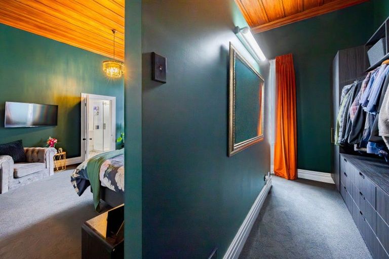 Photo of property in 16 Tamumu Road, Waipawa, 4210