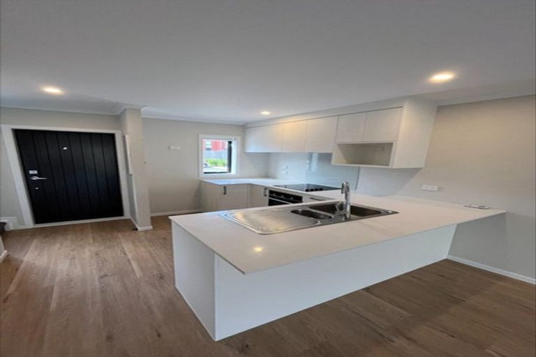 Photo of property in 37/125b Metcalfe Road, Auckland, 0612