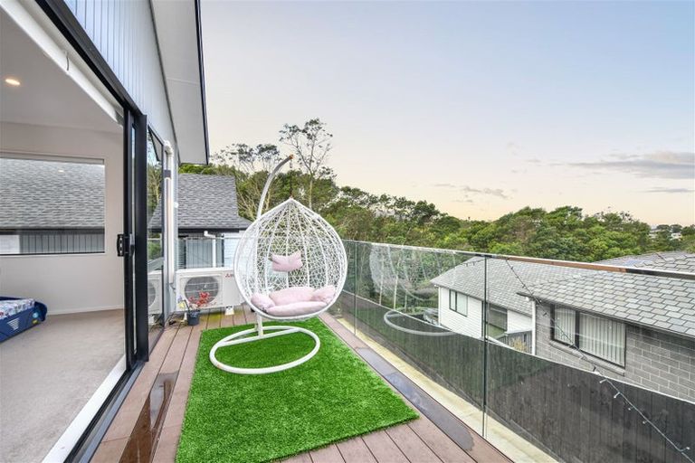 Photo of property in 14a Mantra Road, Massey, Auckland, 0614