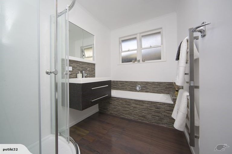 Photo of property in 38 Queen Street, Riverhead, 0820