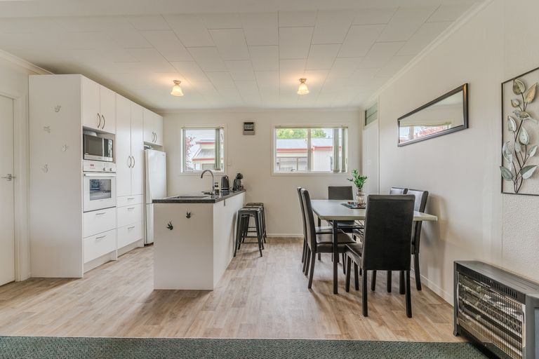 Photo of property in 15 Macaulay Place, Twizel, 7901