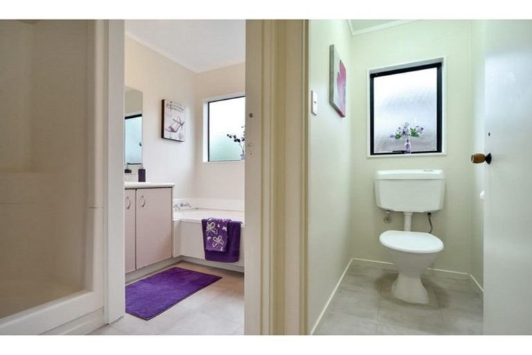 Photo of property in 16 Ebony Place, Massey, Auckland, 0614