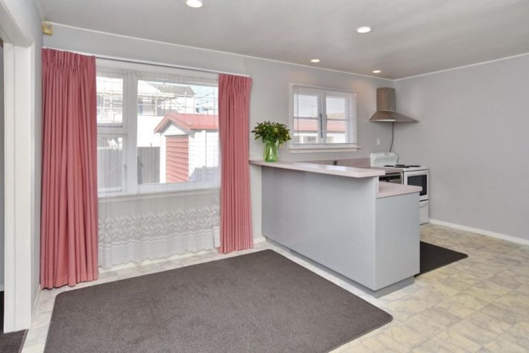 Photo of property in 24 Withells Road, Avonhead, Christchurch, 8042