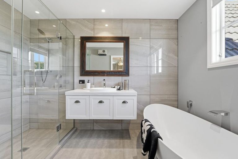 Photo of property in 96 Glandovey Road, Fendalton, Christchurch, 8052