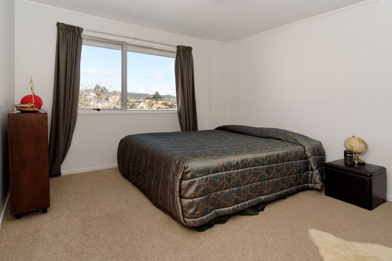 Photo of property in 2a/3 Bowers Road, Glen Eden, Auckland, 0602