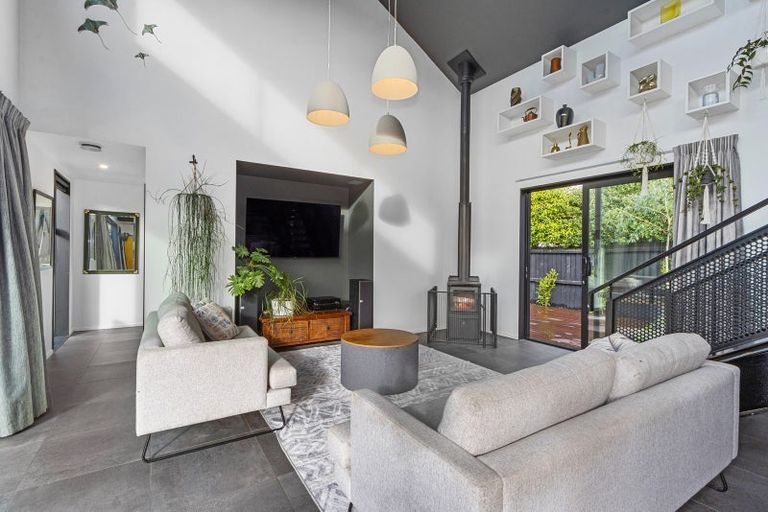 Photo of property in 5a Cherry Place, Casebrook, Christchurch, 8051