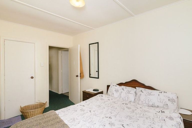 Photo of property in 1034 High Street, Avalon, Lower Hutt, 5011