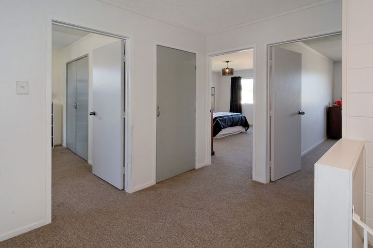 Photo of property in 2a/3 Bowers Road, Glen Eden, Auckland, 0602