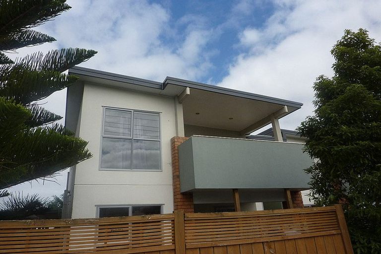 Photo of property in 4/33 Kenderdine Road, Papatoetoe, Auckland, 2025