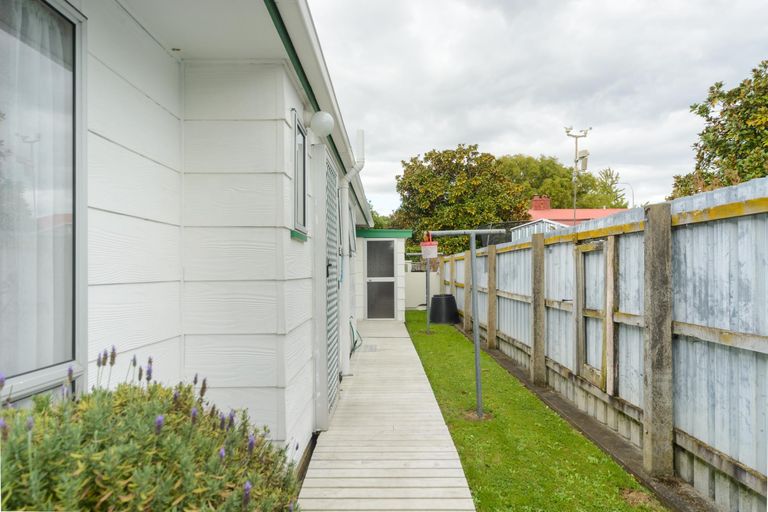 Photo of property in 101d Church Street, West End, Palmerston North, 4412