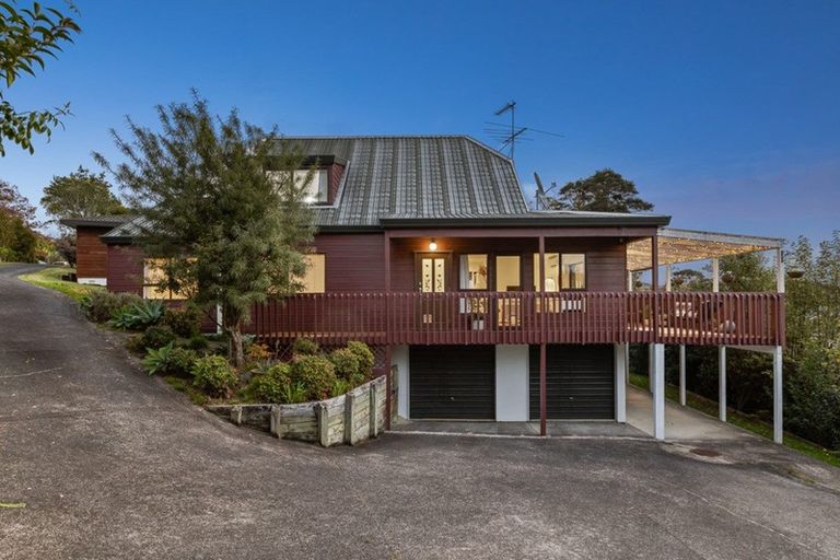 Photo of property in 22 Redfern Lane, Glenfield, Auckland, 0629