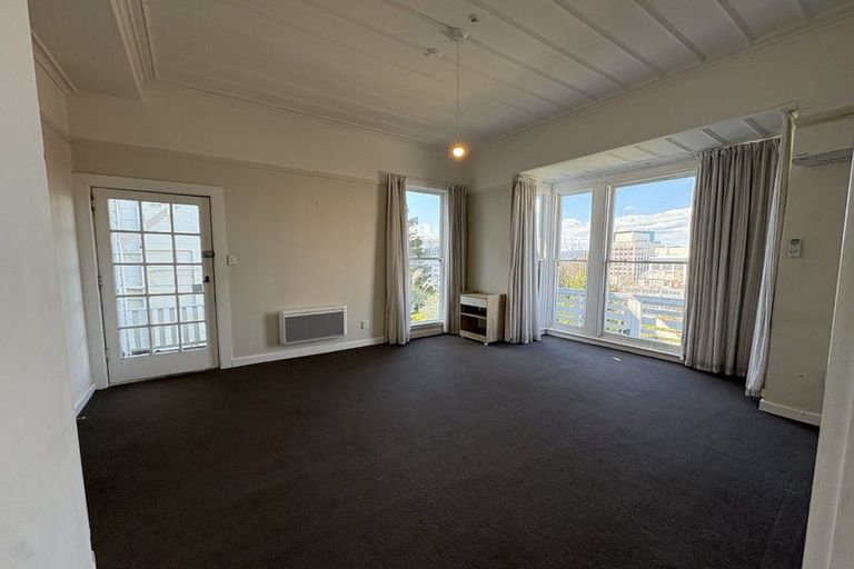 Photo of property in 16a Clifton Terrace, Kelburn, Wellington, 6012
