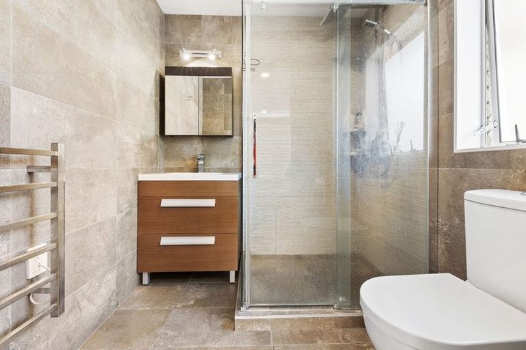 Photo of property in 1/15 Penruddocke Road, Half Moon Bay, Auckland, 2012