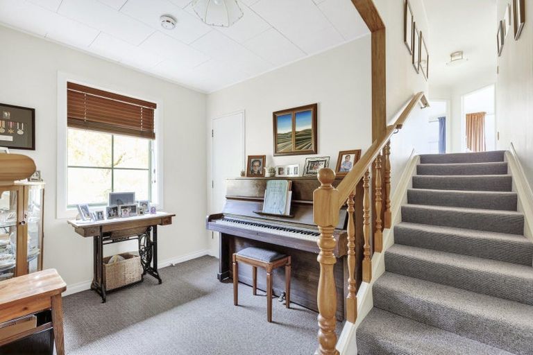 Photo of property in 39 Domain Road, Bannockburn, Cromwell, 9384