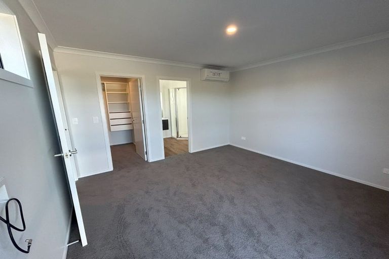 Photo of property in 11 Halo Green, Peacocke, Hamilton, 3206