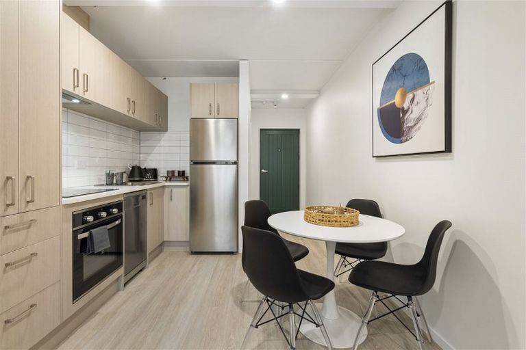 Photo of property in 11 East Street, Papakura, 2110