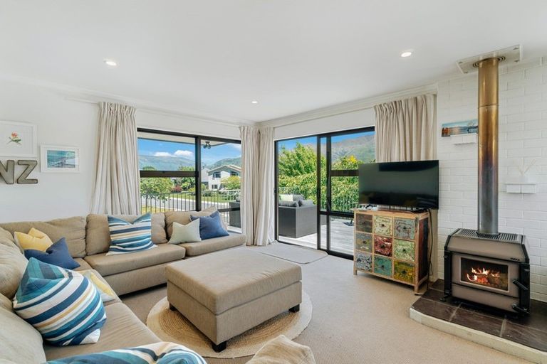 Photo of property in 102 Hunter Crescent, Wanaka, 9305