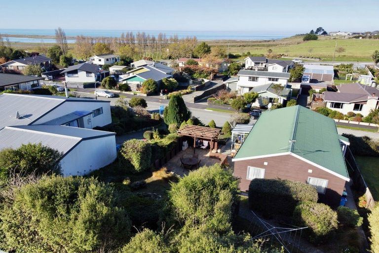 Photo of property in 28 Cook Street, Oceanview, Timaru, 7910