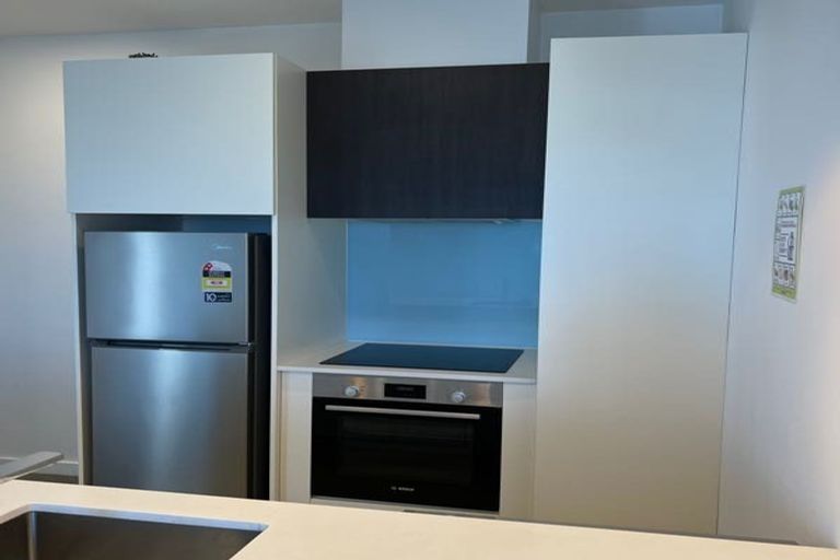 Photo of property in 102/19 Rawene Road, Birkenhead, Auckland, 0626
