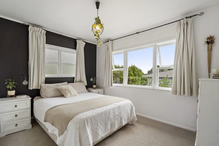 Photo of property in 19 Lanigan Street, Birkdale, Auckland, 0626