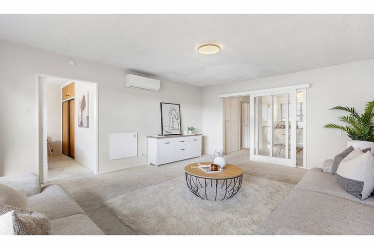 Photo of property in 3 Coachman Lane, Opawa, Christchurch, 8023