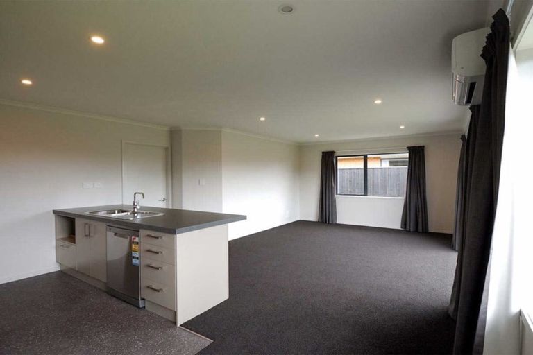 Photo of property in 17 Ragley Way, Rolleston, 7615