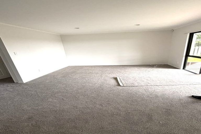 Photo of property in 14 Arrowsmith Drive, Clover Park, Auckland, 2019