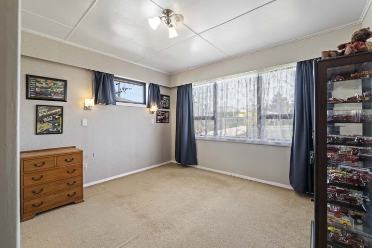 Photo of property in 82 High Street, Eltham, 4322