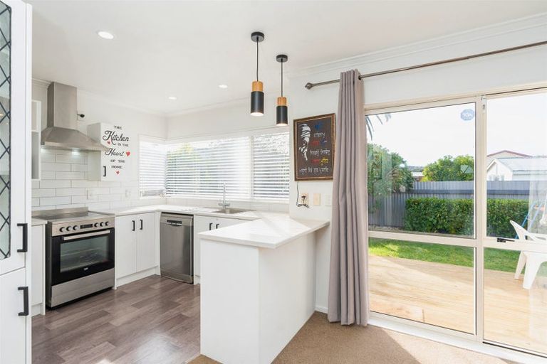 Photo of property in 49b Normandy Avenue, Melville, Hamilton, 3206