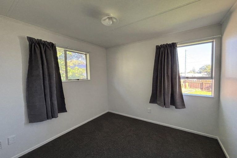 Photo of property in 20 Hood Street, Castlecliff, Whanganui, 4501