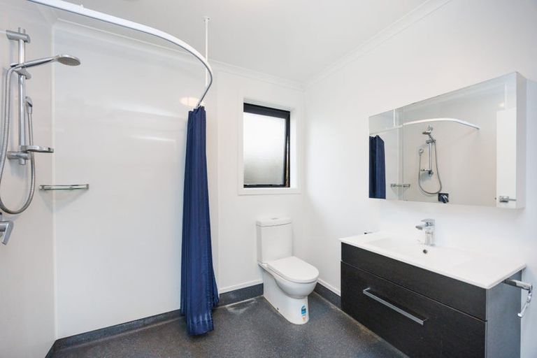 Photo of property in 8b Sinclair Avenue, Highbury, Palmerston North, 4412