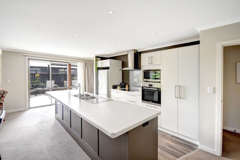 Photo of property in 42 Hagart-alexander Drive, Mosgiel, 9024