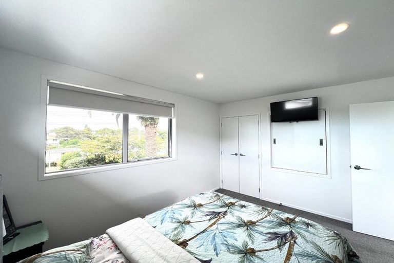 Photo of property in 3/24 Kelwyn Road, Kelston, Auckland, 0602