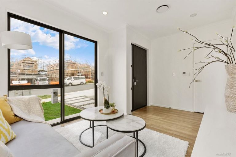 Photo of property in 339 Flat Bush School Road, Flat Bush, Auckland, 2019