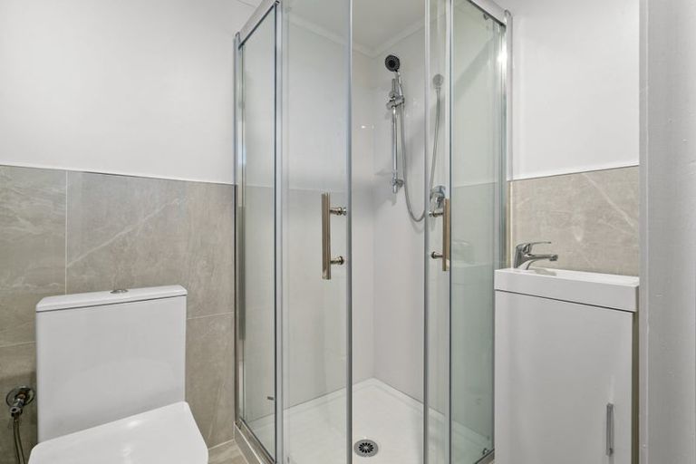 Photo of property in 76 Manuroa Road, Takanini, 2112