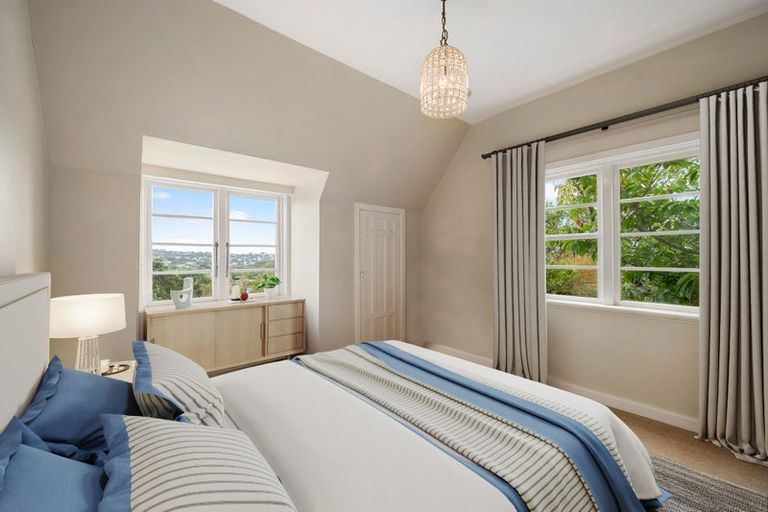 Photo of property in 1 Homewood Avenue, Karori, Wellington, 6012