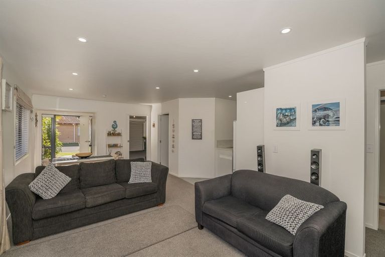 Photo of property in 2 Mayfair Close, Whitianga, 3510