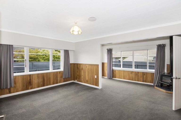 Photo of property in 15 Arapiki Road, Stoke, Nelson, 7011