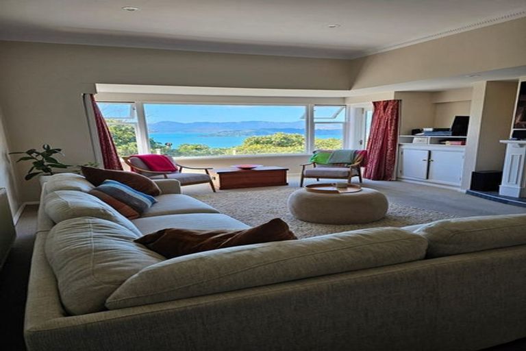 Photo of property in 63 Wadestown Road, Wadestown, Wellington, 6012