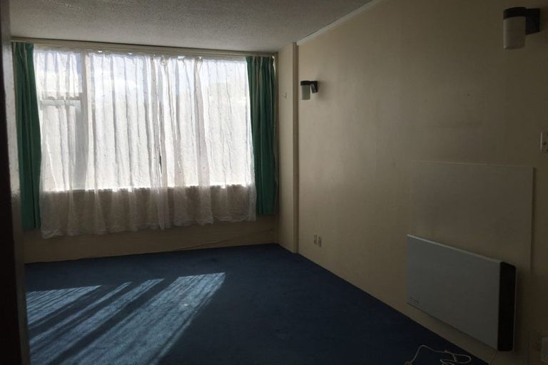 Photo of property in Beresford Apartments, 118u4 Russell Terrace, Berhampore, Wellington, 6023