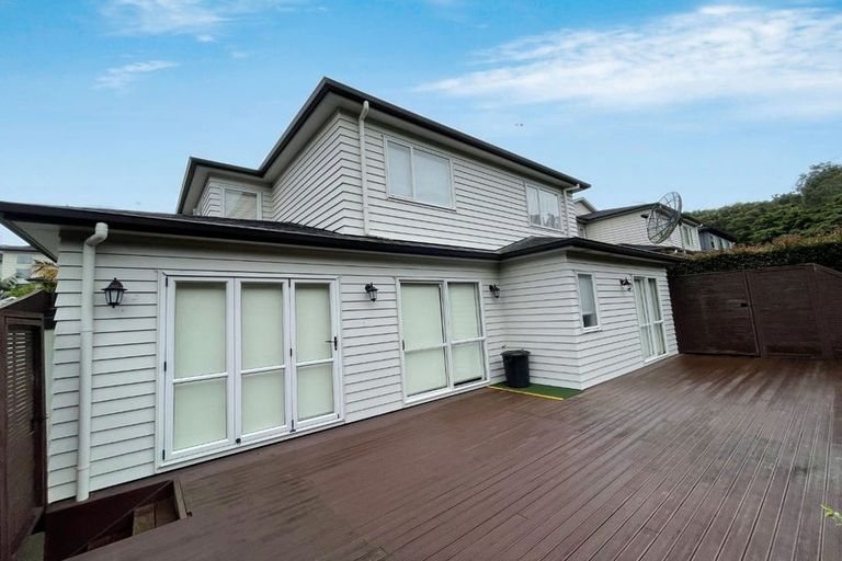 Photo of property in 9 Lucca Crescent, Flat Bush, Auckland, 2019