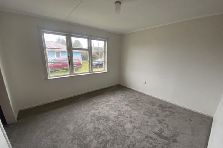 Photo of property in 10 Pukemiro Road, Te Kamo, Whangarei, 0112