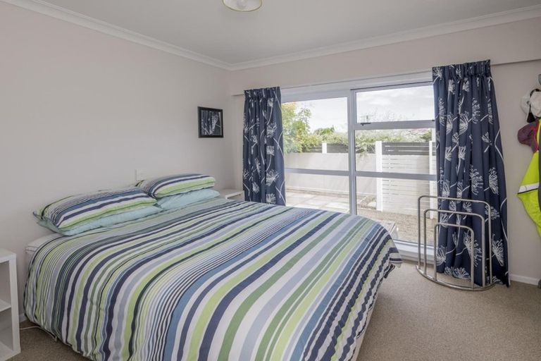 Photo of property in 2 Glen Street, Levin, 5510