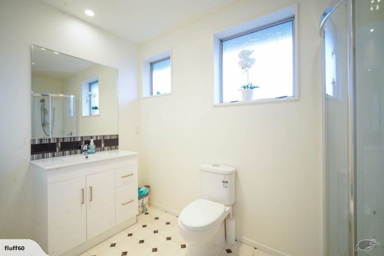 Photo of property in 19 Sturrocks Road, Redwood, Christchurch, 8051
