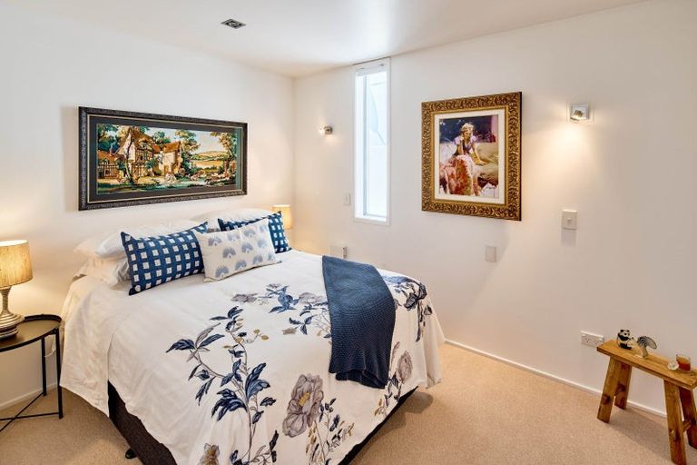 Photo of property in 1/16 Oriental Terrace, Oriental Bay, Wellington, 6011