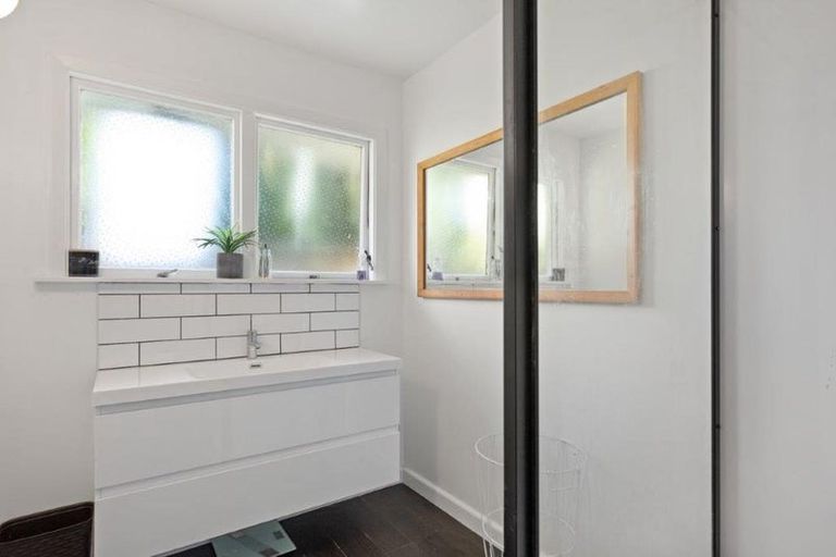 Photo of property in 2/99b Totara Street, Fendalton, Christchurch, 8041