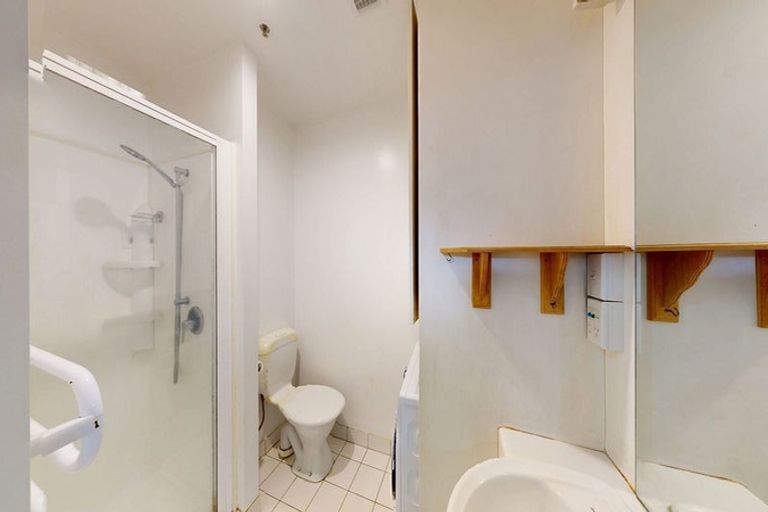 Photo of property in Terrace Garden Apartments, 11c/120 The Terrace, Wellington Central, Wellington, 6011