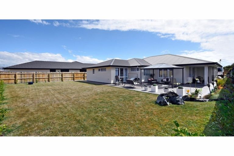 Photo of property in 15 Curtis Street, Stoke, Nelson, 7011