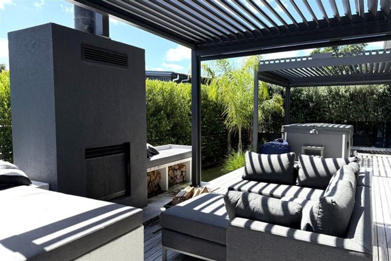 Photo of property in 106 Nikau Close, Matarangi, Whitianga, 3592