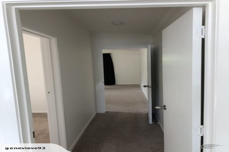 Photo of property in 50a Megan Avenue, Pakuranga Heights, Auckland, 2010